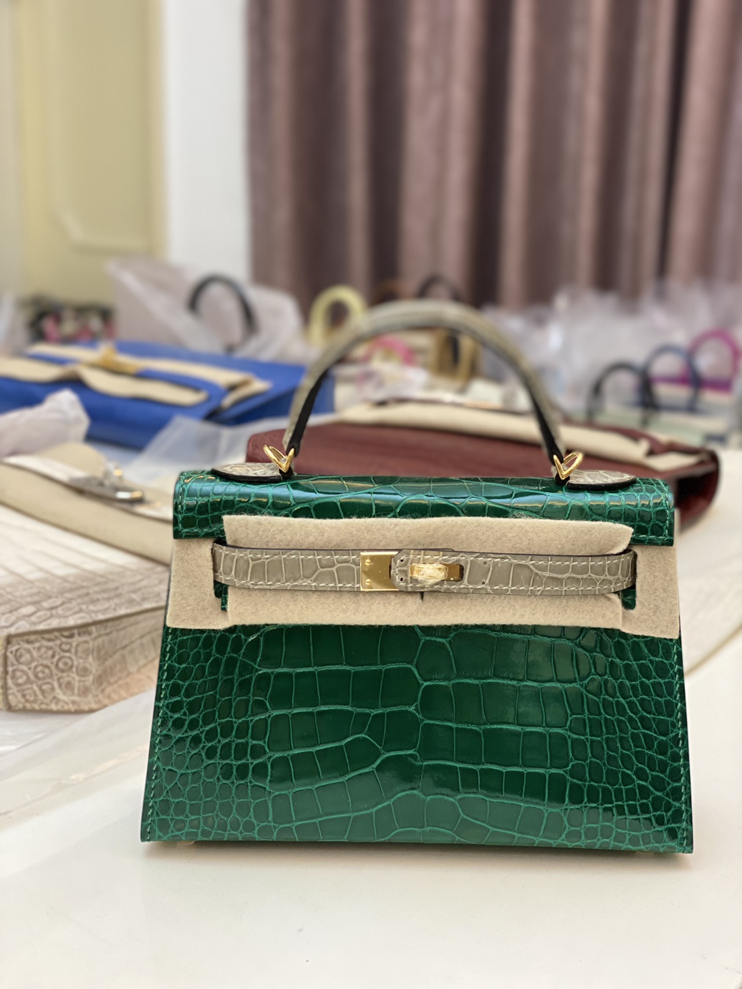 Hermes Kelly Mini II Bag 19CM In Green Grey Shiny Alligator Leather